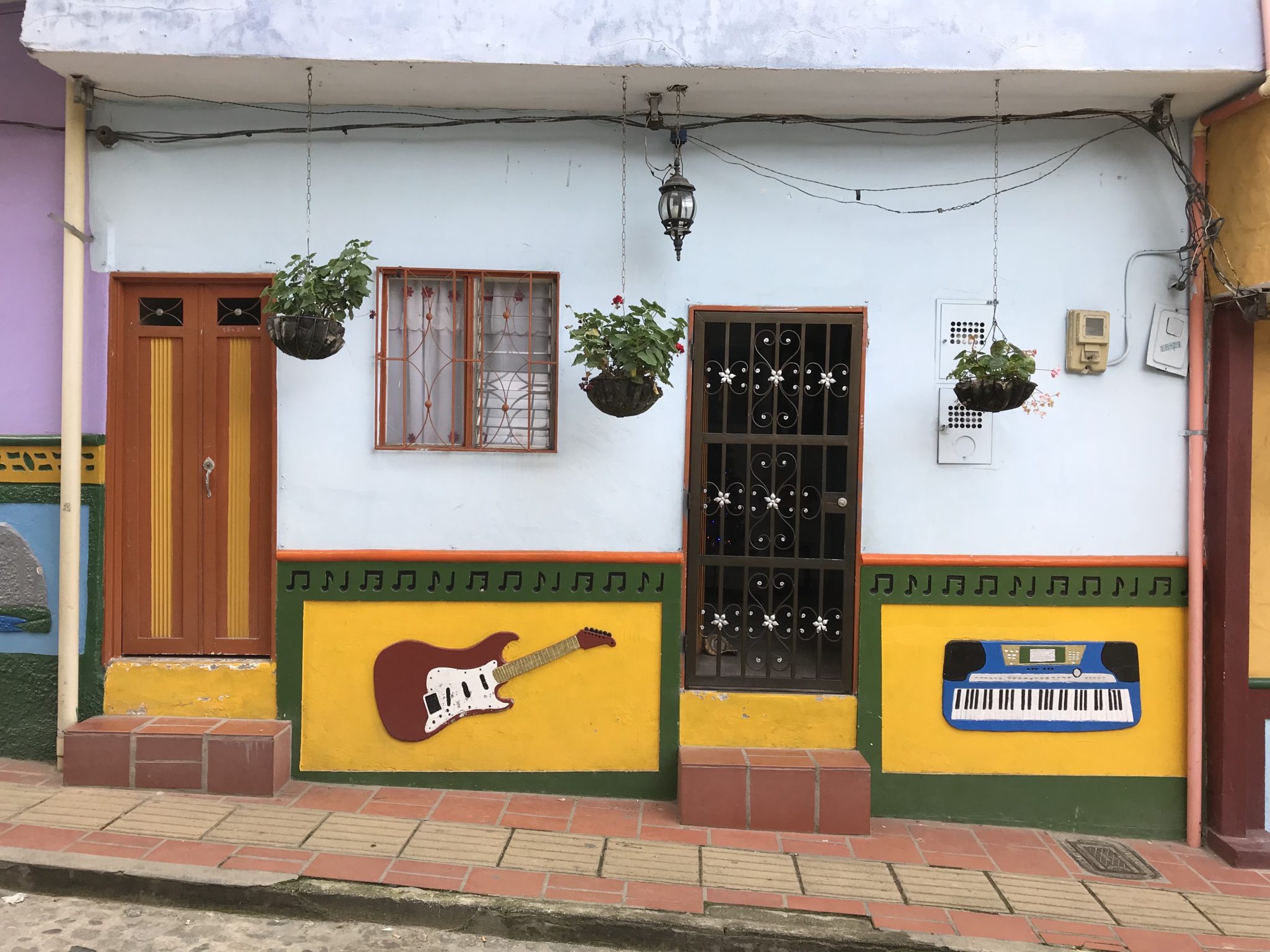 Musical instrument zocalos in Guatapé