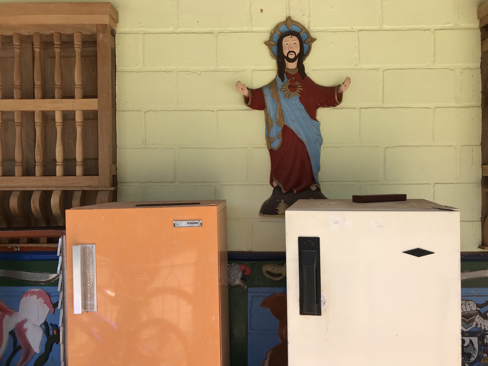 Jesus of the refrigerators, Guatapé