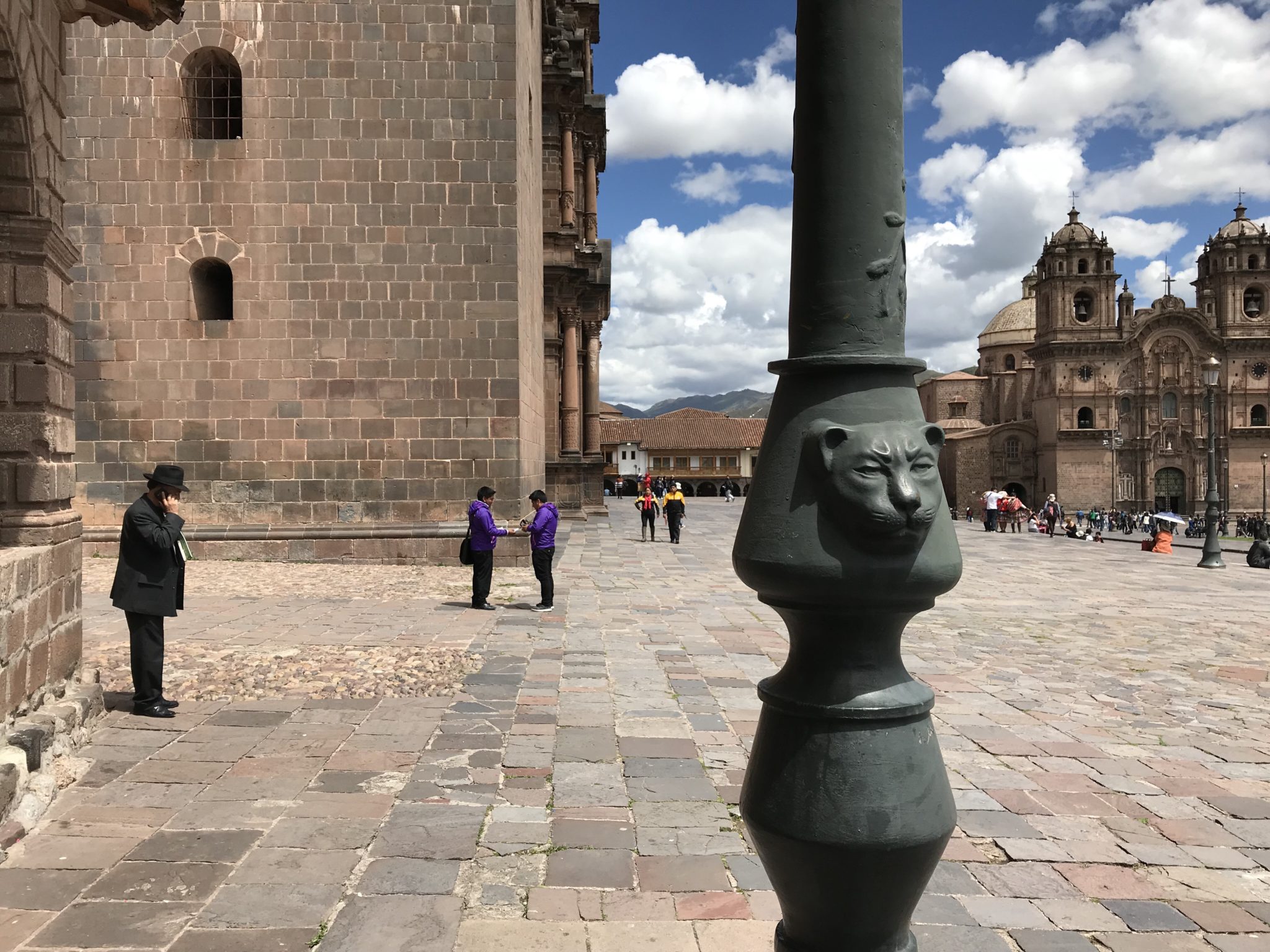 Phone call, Cuzco, Arequipa